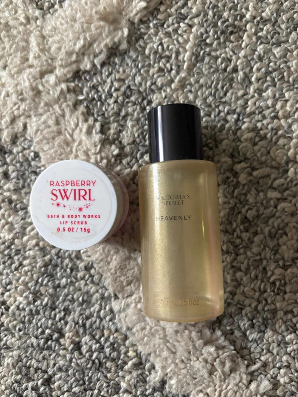 Victoria's Secret Heavenly Shimmering Body Mist - Gold and lip scrub